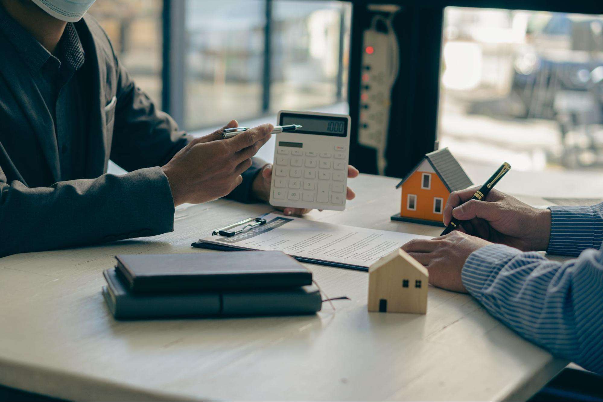 商談している様子